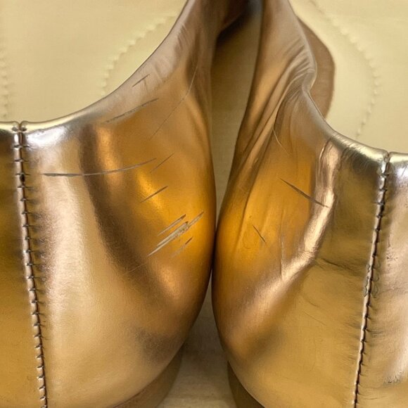Women’s Gold Metallic Pointed Toe Ballet Flats Size 35.5 - Picture 9 of 11